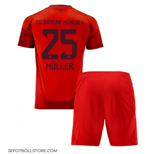 Bayern Munich Thomas Muller #25 Replika babykläder Hemmaställ Barn 2024-25 Kortärmad (+ korta byxor)